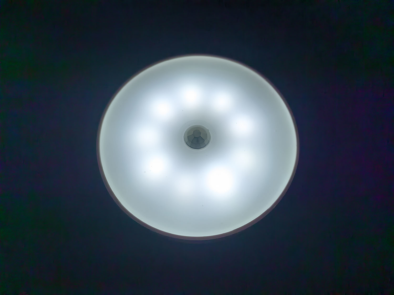 Night Light with Body Sensor, LED Sensor Light with Magnetic Suction, Round Shape